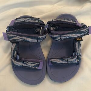 Tevas- Toddler size 6